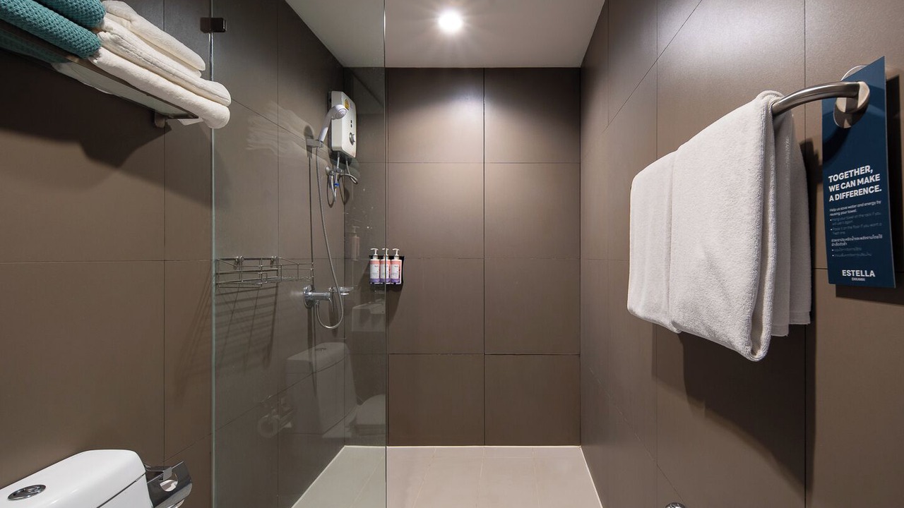 Photo of Bathroom in Khlong Tan Nuea
