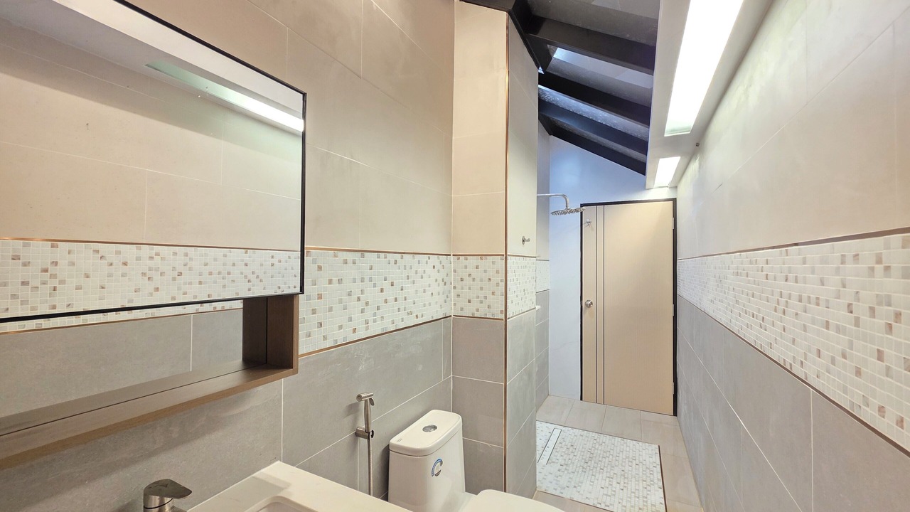 Photo of Bathroom in Pratumnak Hill