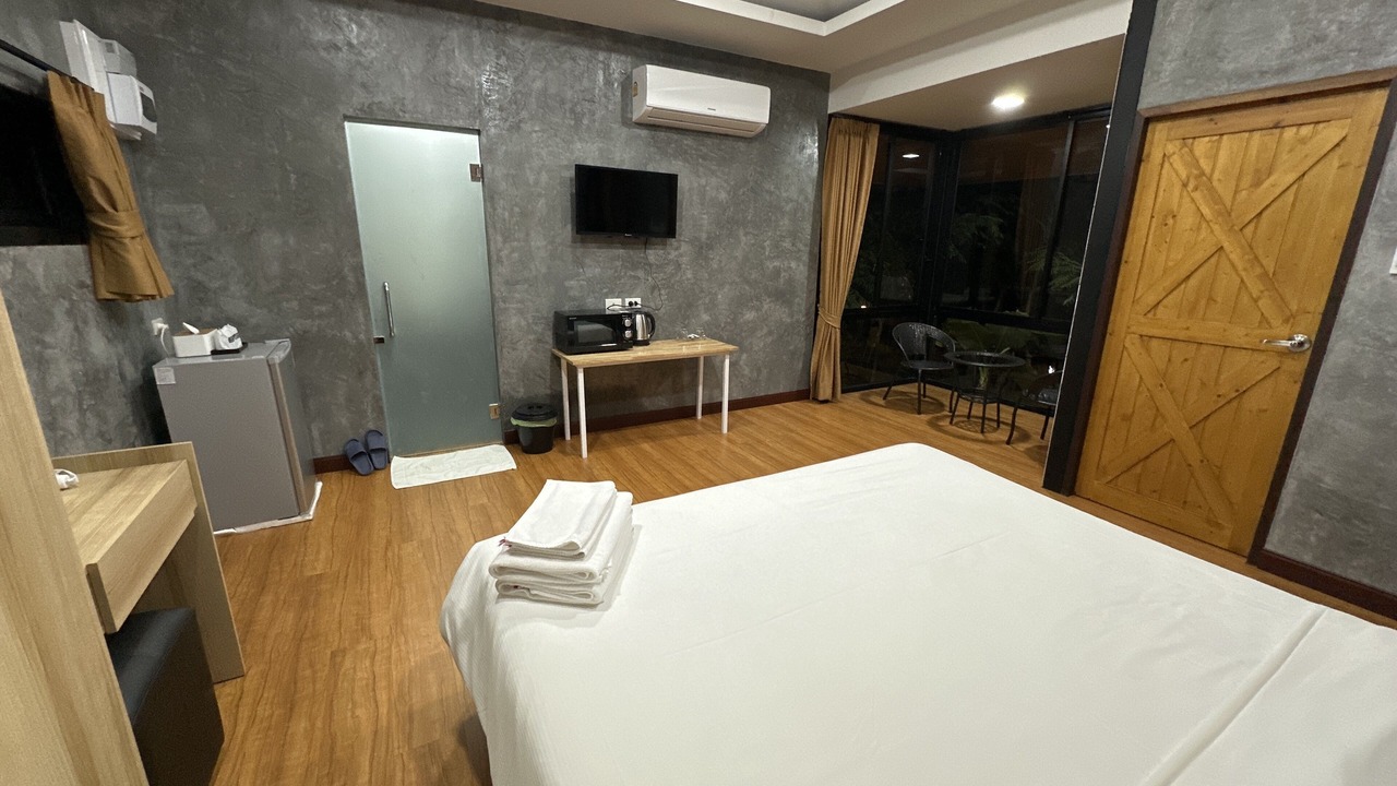 Photo of Bedroom in Chalong