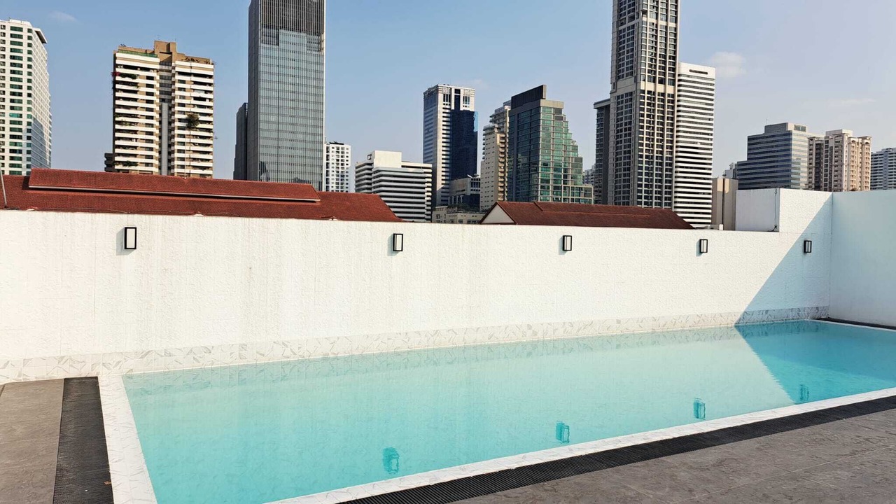 Photo of Outdoor in Khlong Toei Nuea