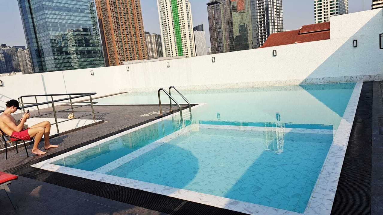 Photo of Outdoor in Khlong Toei Nuea