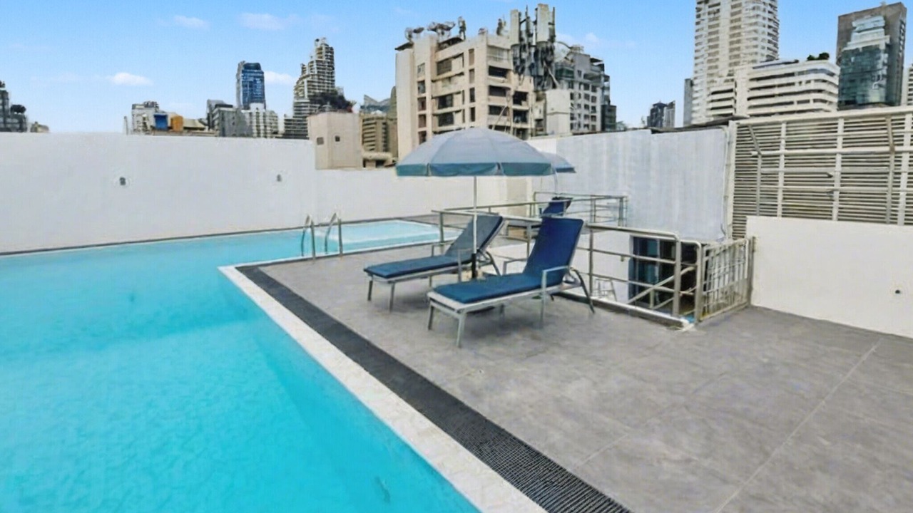 Photo of Outdoor in Khlong Toei Nuea
