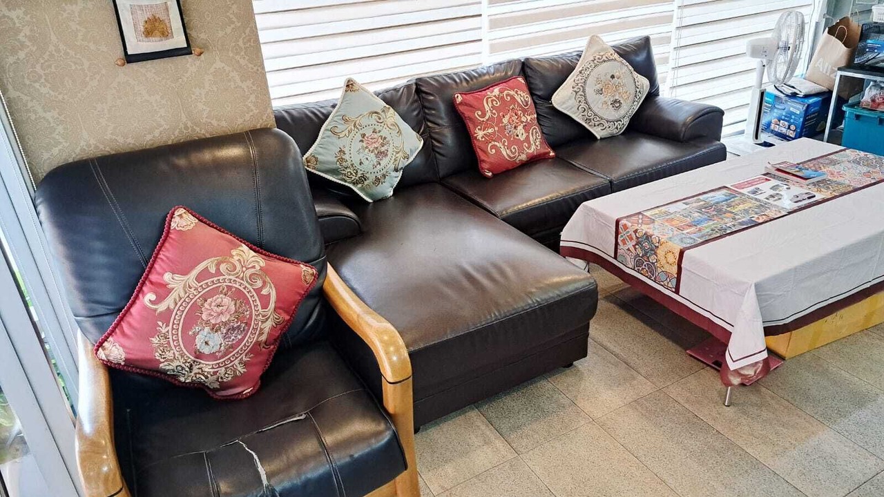 Photo of Livingroom in Khlong Toei Nuea