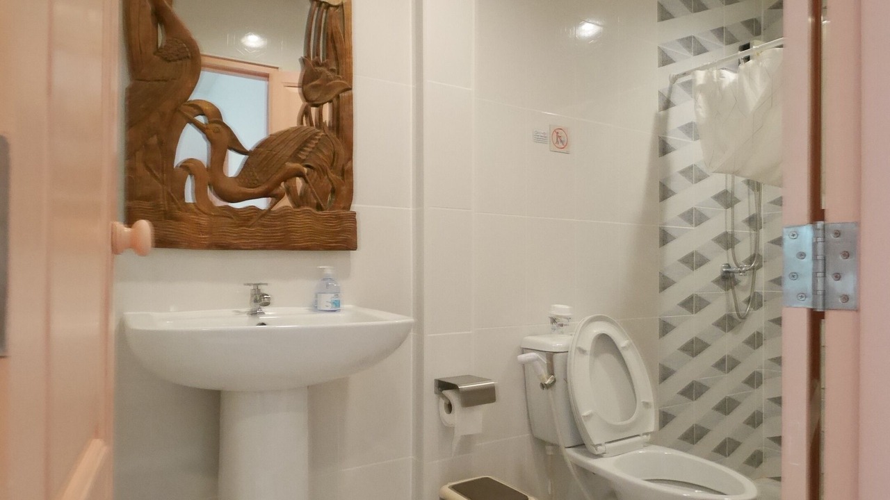 Photo of Bathroom in Thung Maha Mek
