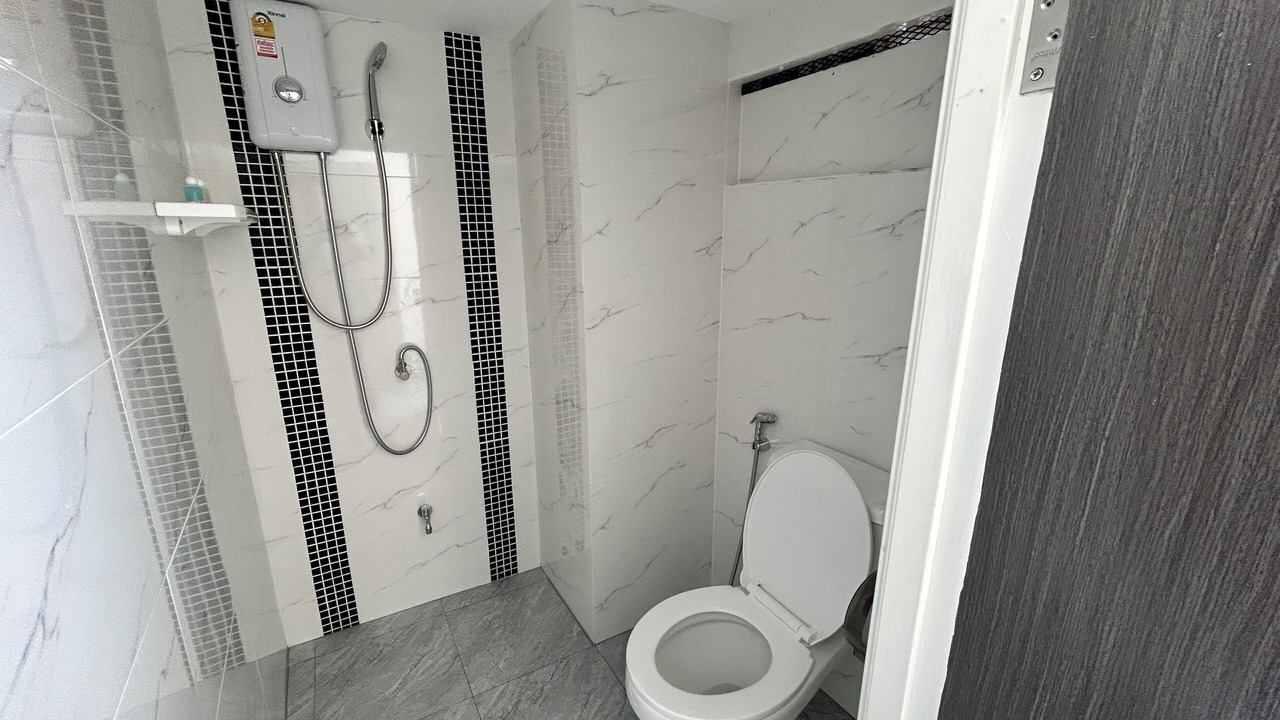 Photo of Bathroom in Mueang Samut Prakan District