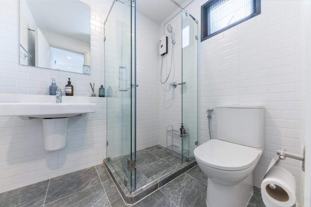 Photo of Bathroom in Racha Thewa