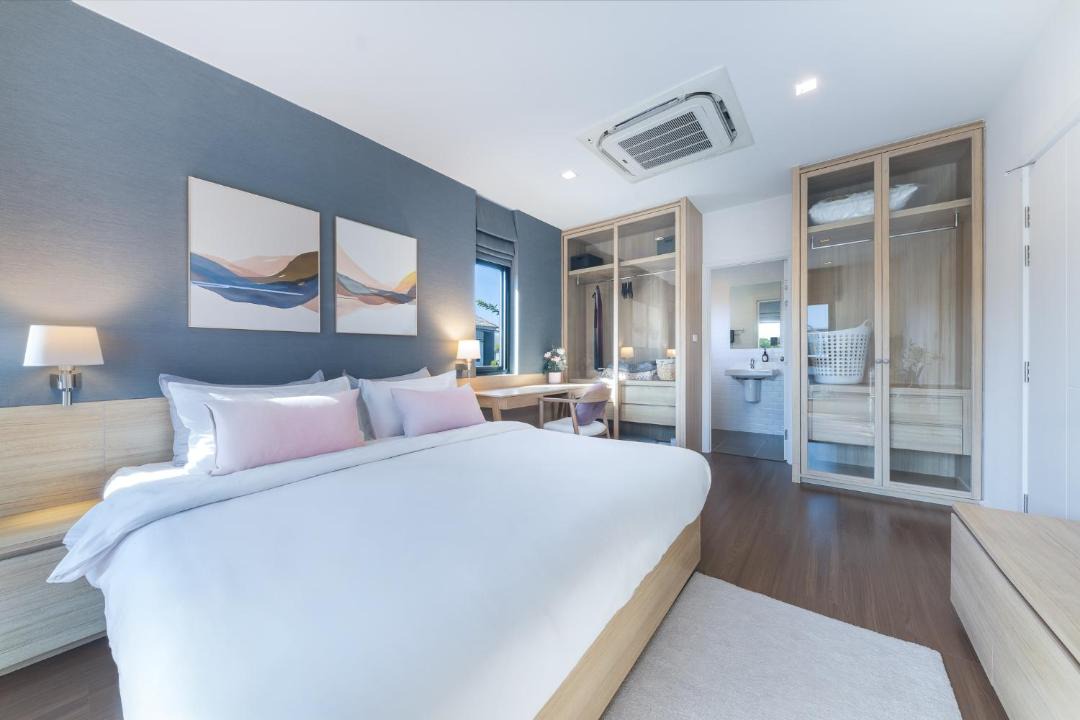 Photo of Bedroom in Racha Thewa