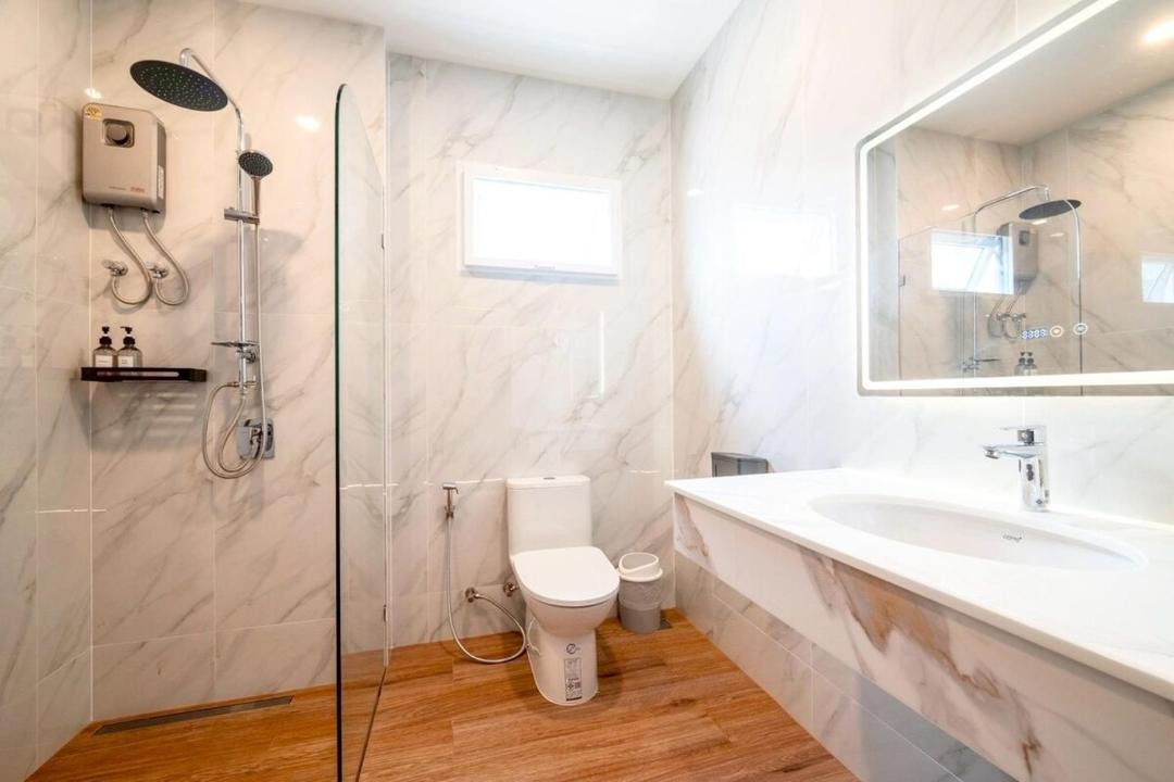 Photo of Bathroom in Pong