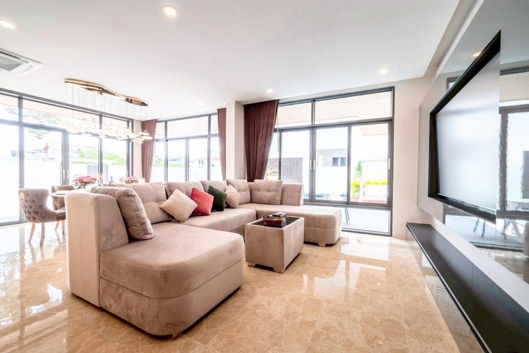 Photo of Livingroom in Pong
