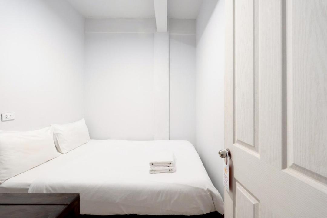 Photo of Bedroom in Wat Bowon Niwet