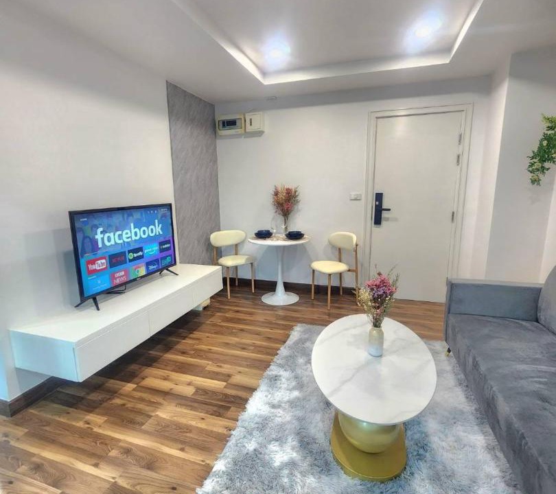 Photo of Livingroom in Khanna Yao