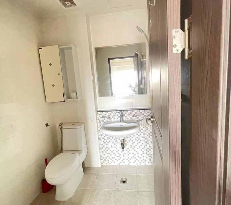 Photo of Bathroom in Tuol Kouk