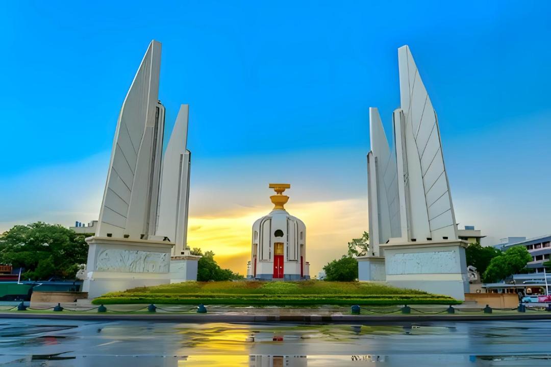 Photo of Buildings in Wat Bowon Niwet