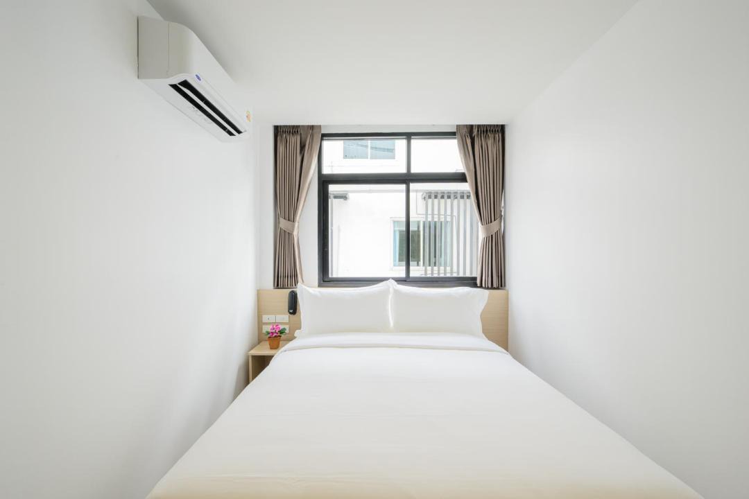 Photo of Bedroom in Thanon Phaya Thai