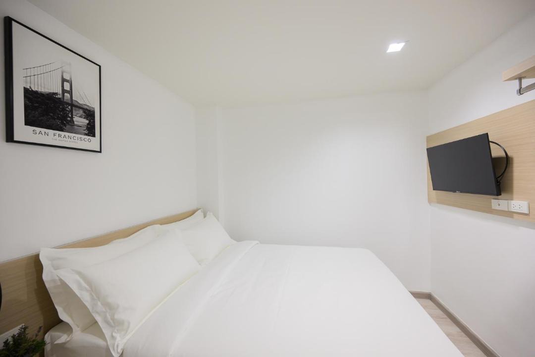 Photo of Bedroom in Thanon Phaya Thai