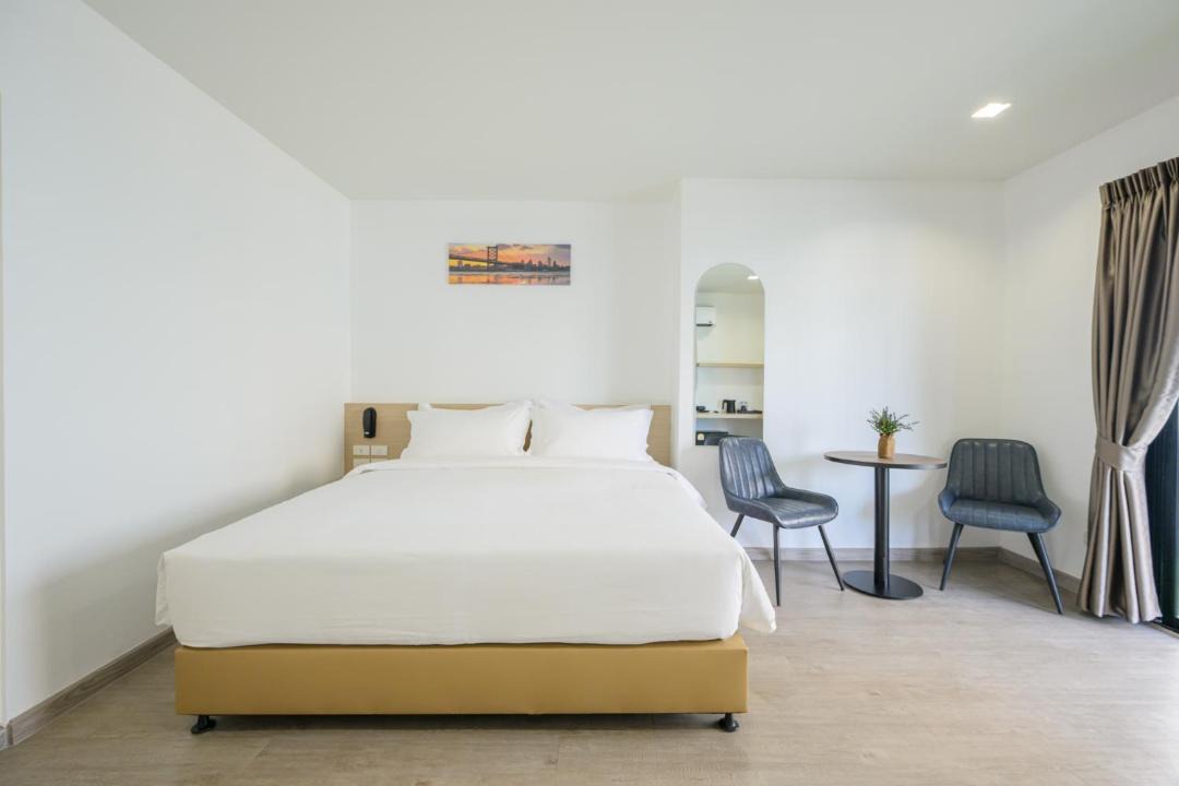 Photo of Bedroom in Thanon Phaya Thai