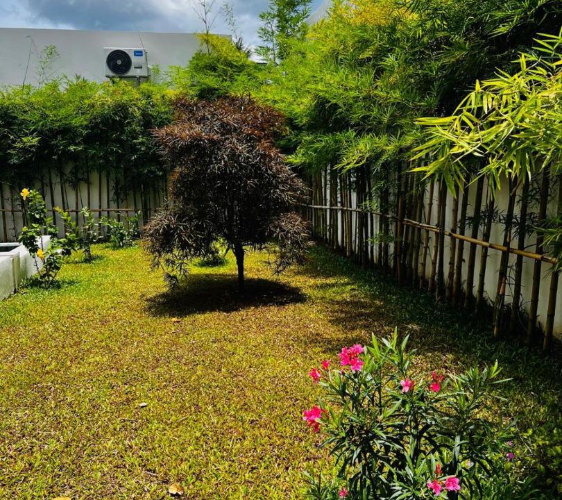 Photo of Outdoor in Maret