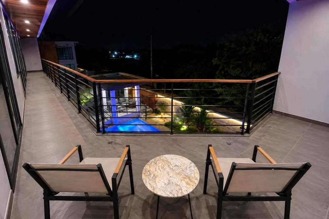 Photo of Patio Balcony in Na Kluea
