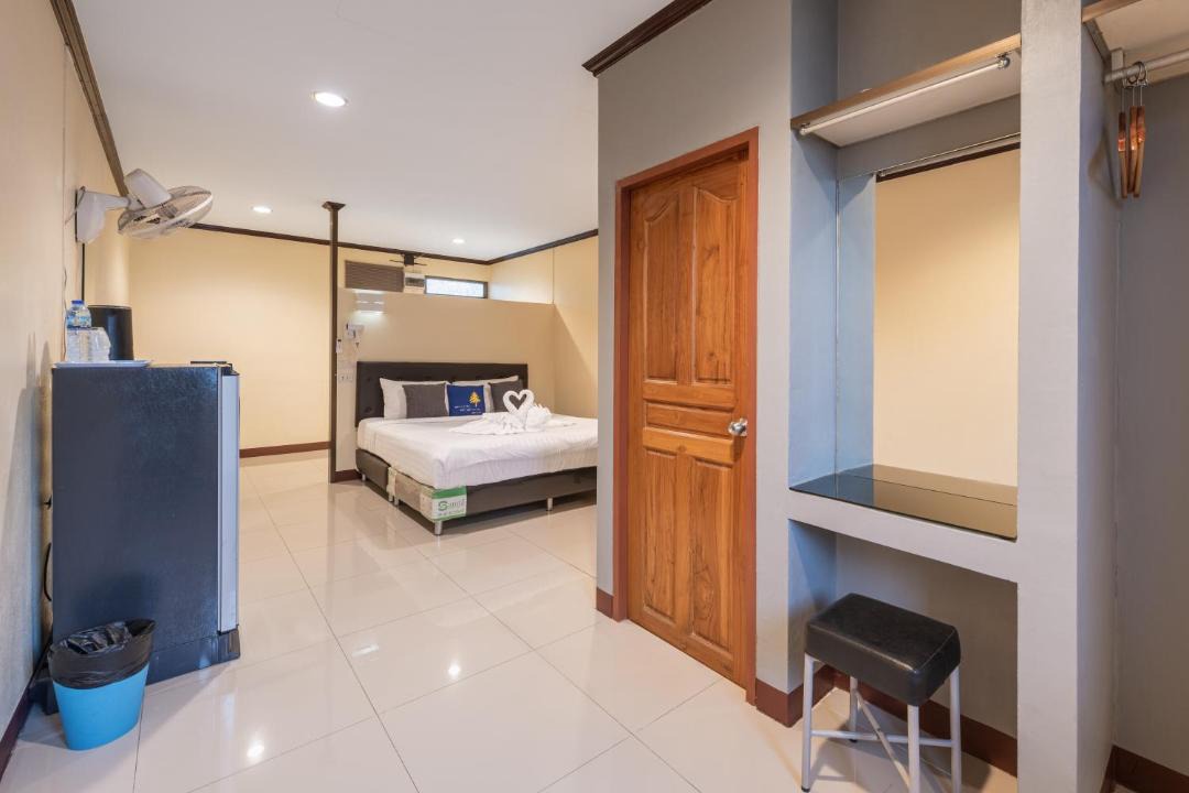 Photo of Others in Racha Thewa