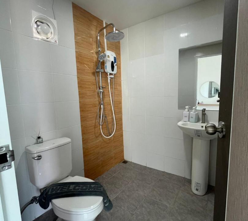 Photo of Bathroom in Khanong Phra