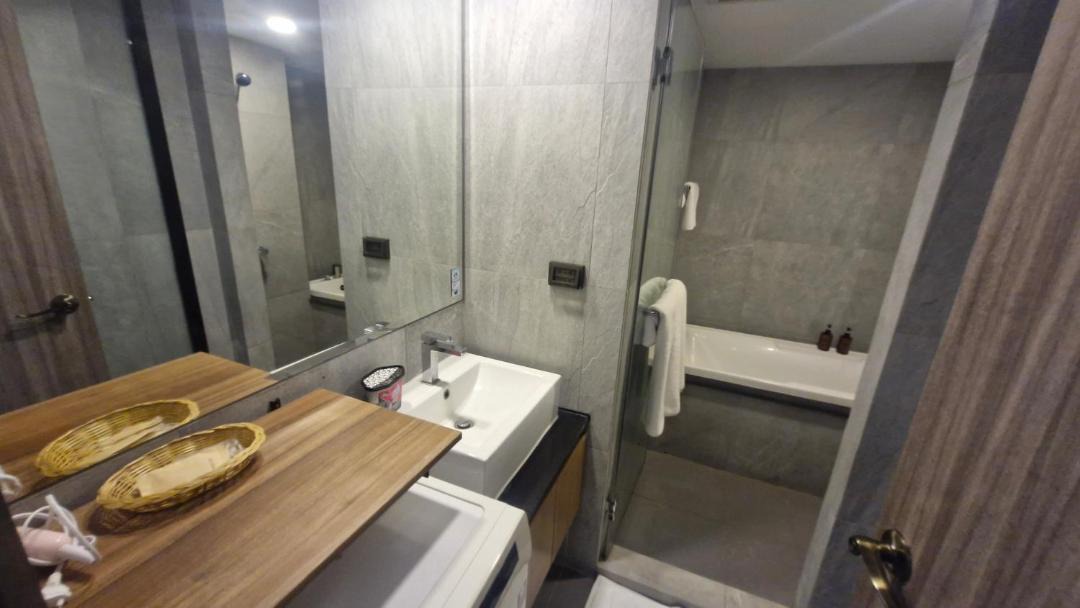 Photo of Bathroom in Tha Thaewawong