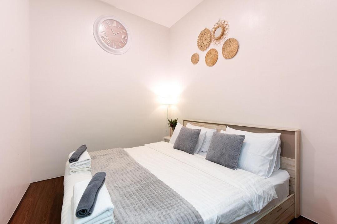 Photo of Bedroom in Si Phraya