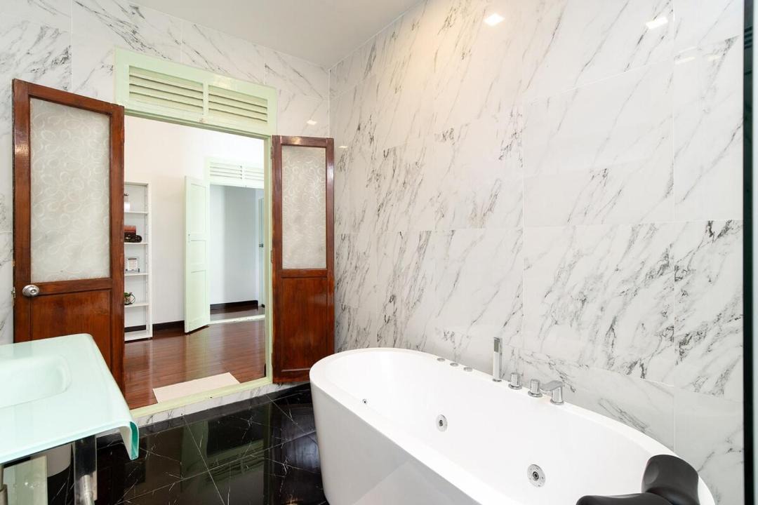 Photo of Bathroom in Si Phraya
