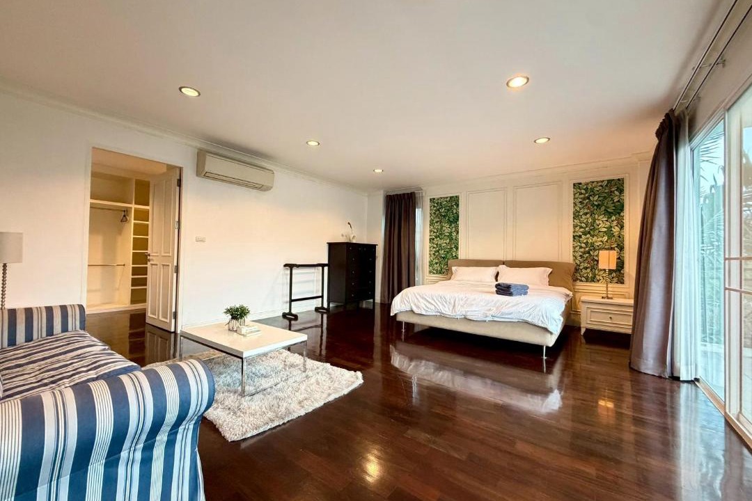 Photo of Bedroom in Phlabphla