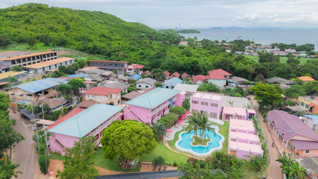 Photo of Others in Koh Lan