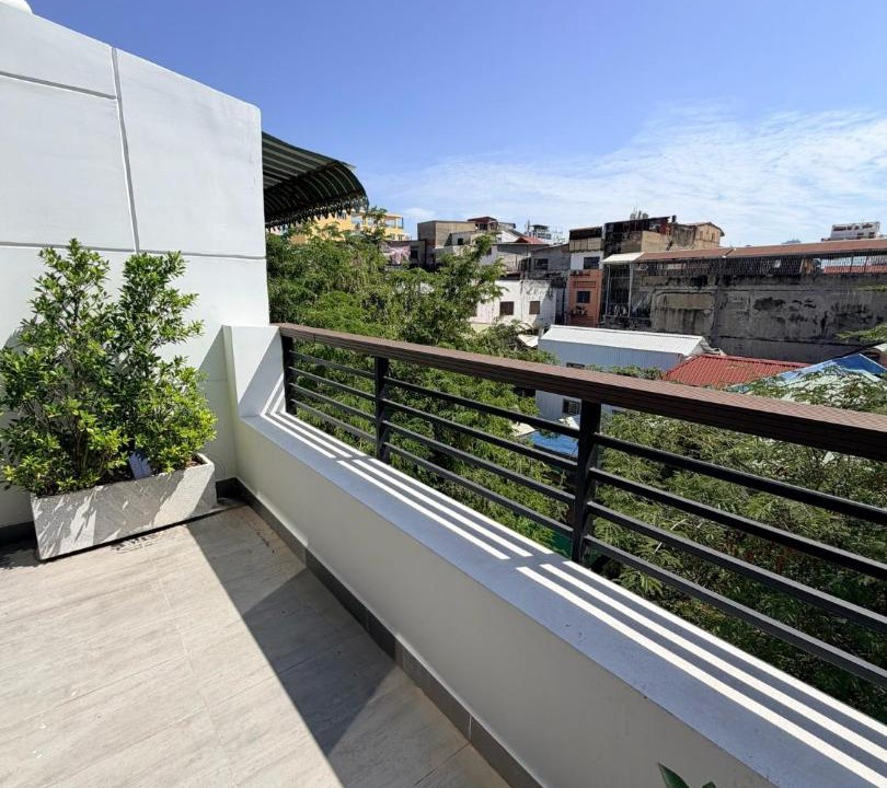 Photo of Patio Balcony in Daun Penh