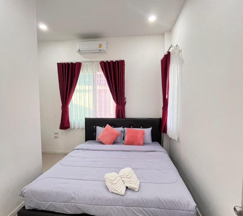 Photo of Bedroom in Pong