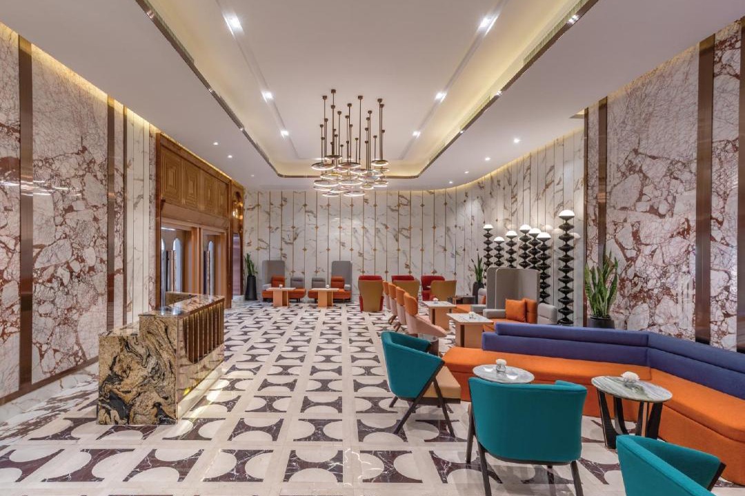 Photo of Others in Nana