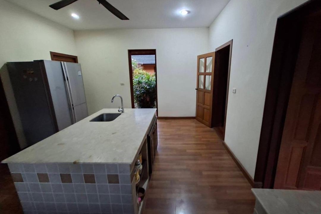 Photo of Kitchen in Pong