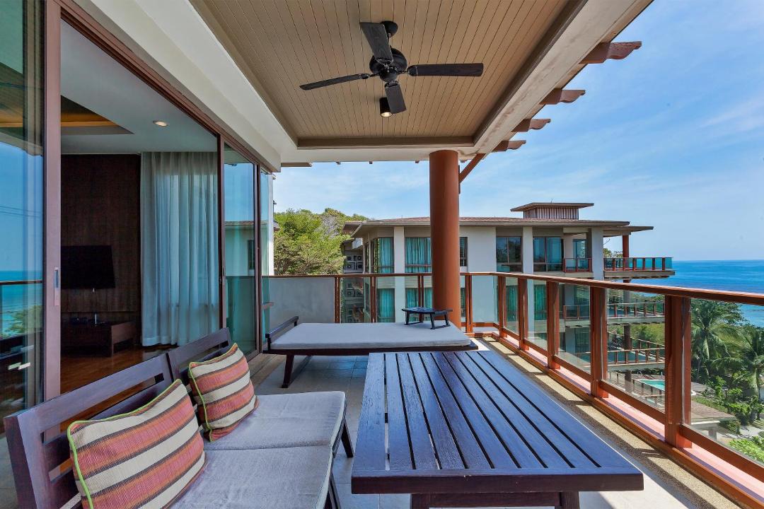 Photo of Patio Balcony in Laem Set