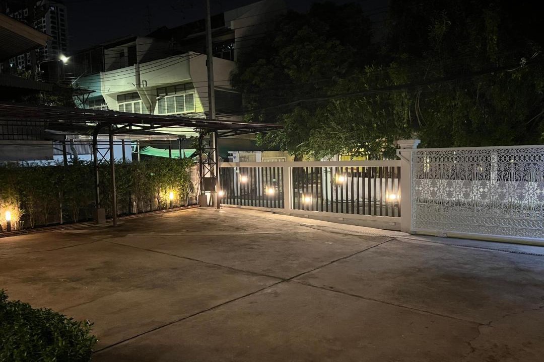 Photo of Others in Bang Sue