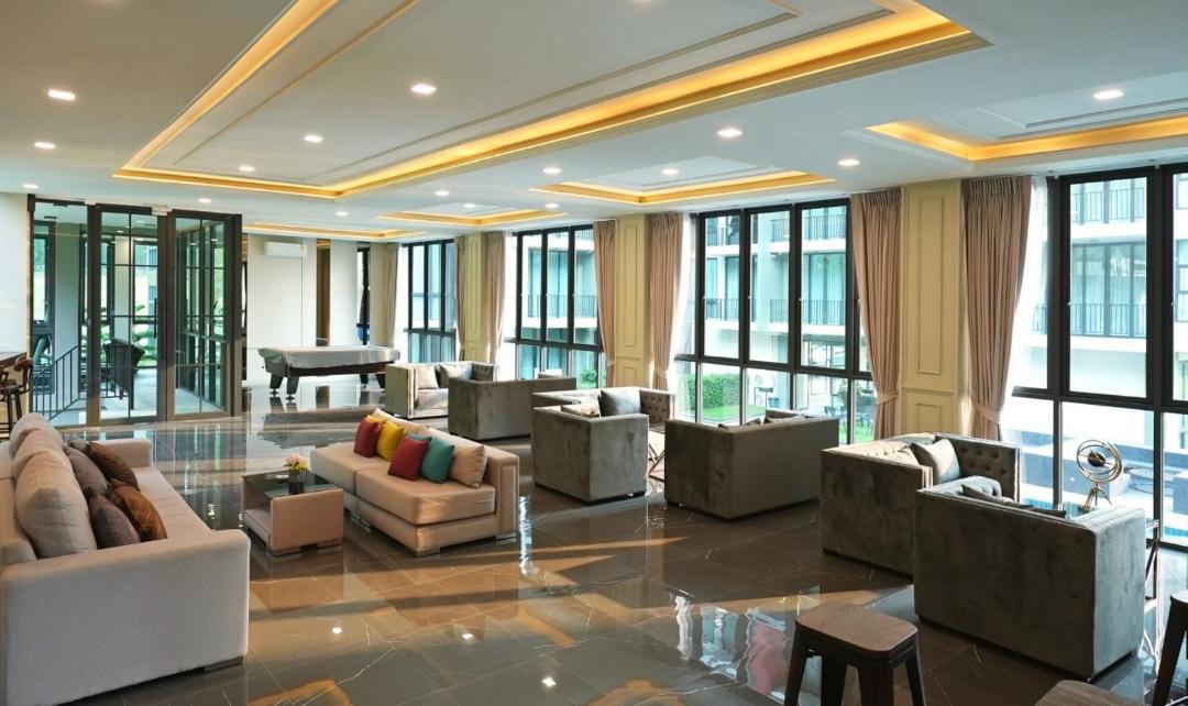 Photo of Livingroom in Phaya Yen