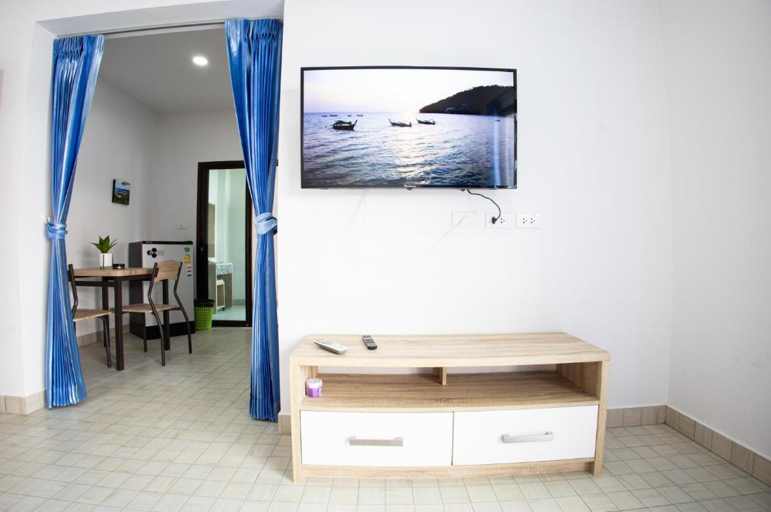 Photo of Livingroom in Nanai Road