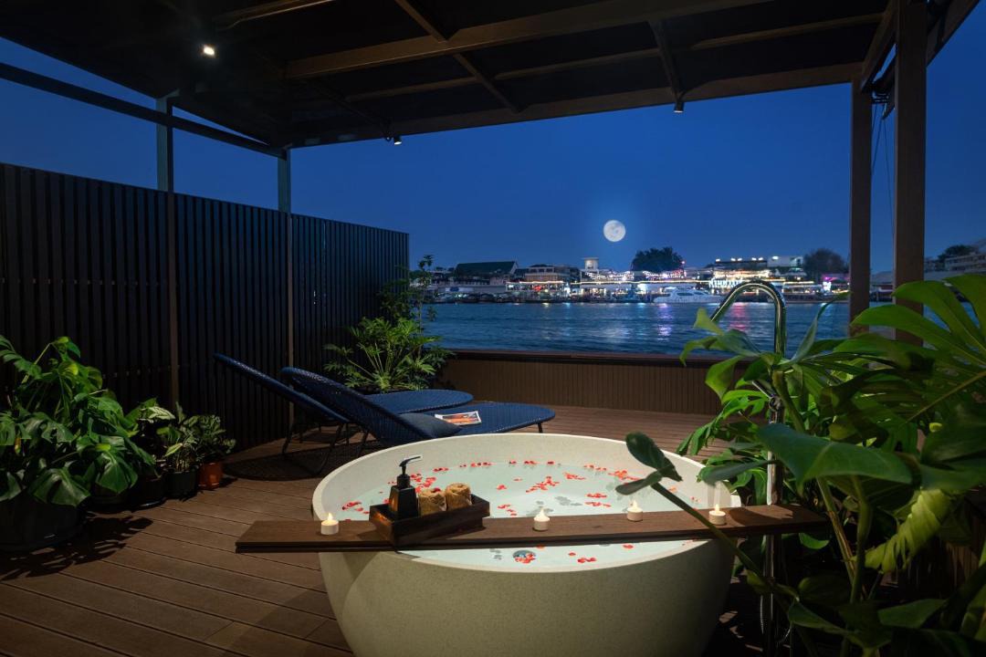 Photo of Patio Balcony in Siriraj