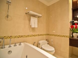 Photo of Bathroom in Pattaya Bay