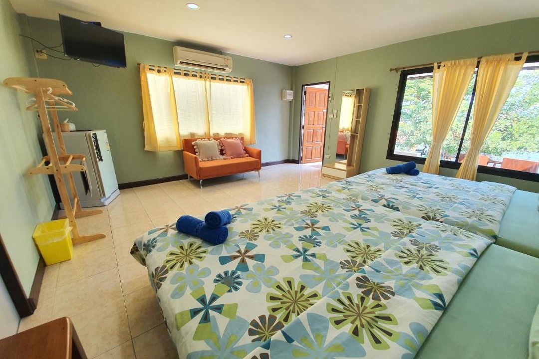 Photo of Bedroom in Ko Sichang