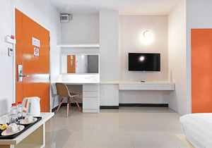 D Varee Xpress Fullroom 77 Srinakarin in Bang Phli
