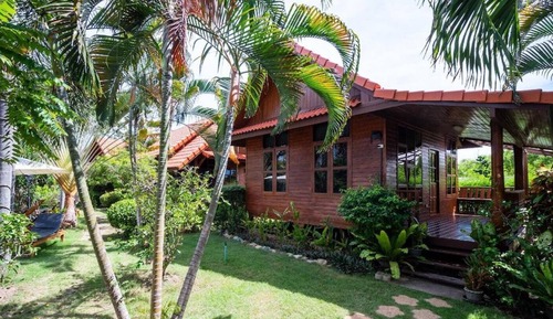 Traditional Bungalow, 1 King Bed, Garden View