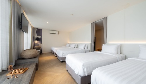 5 Bed Room