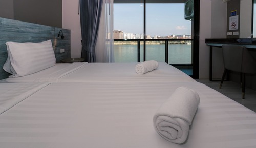 Standard Twin Room, River View