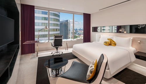 Standard Room, 1 King Bed
