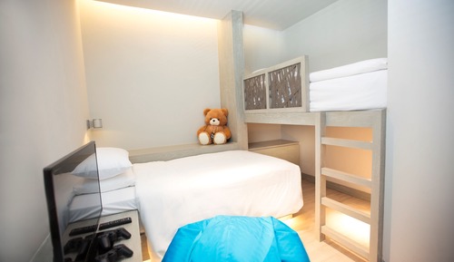 Family Room, Multiple Beds