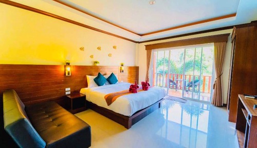 Deluxe Double Room, Pool View