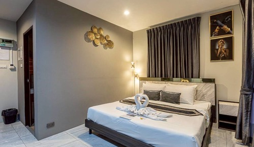 Corner Residence Side Deluxe King Bed With Smart TV