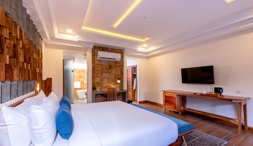Oasis Suite Double Room with Balcony