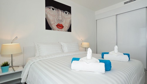 QR Apartment B